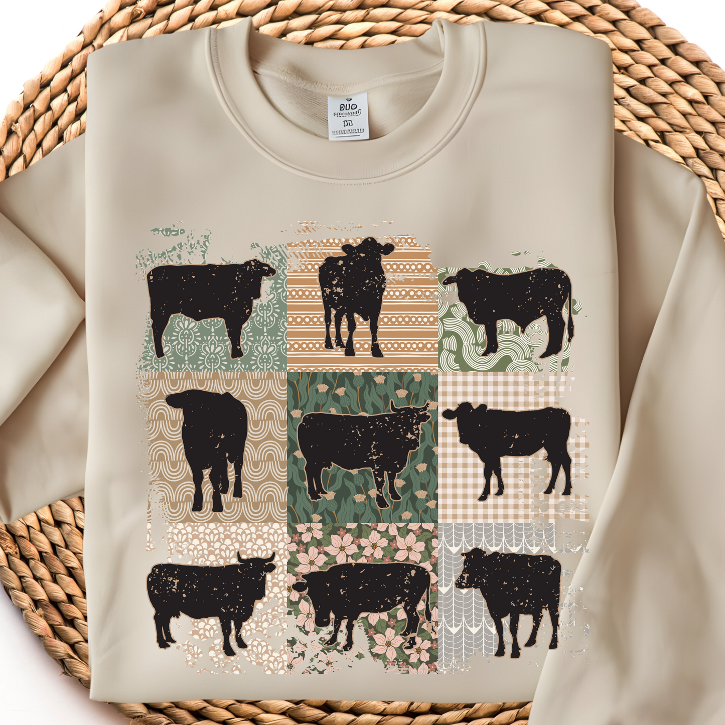 Vintage Quilt Cow Shirt, Western Graphic T Shirt Cow Sweatshirt, Comfort Western Wear Gifts for Cow Lovers